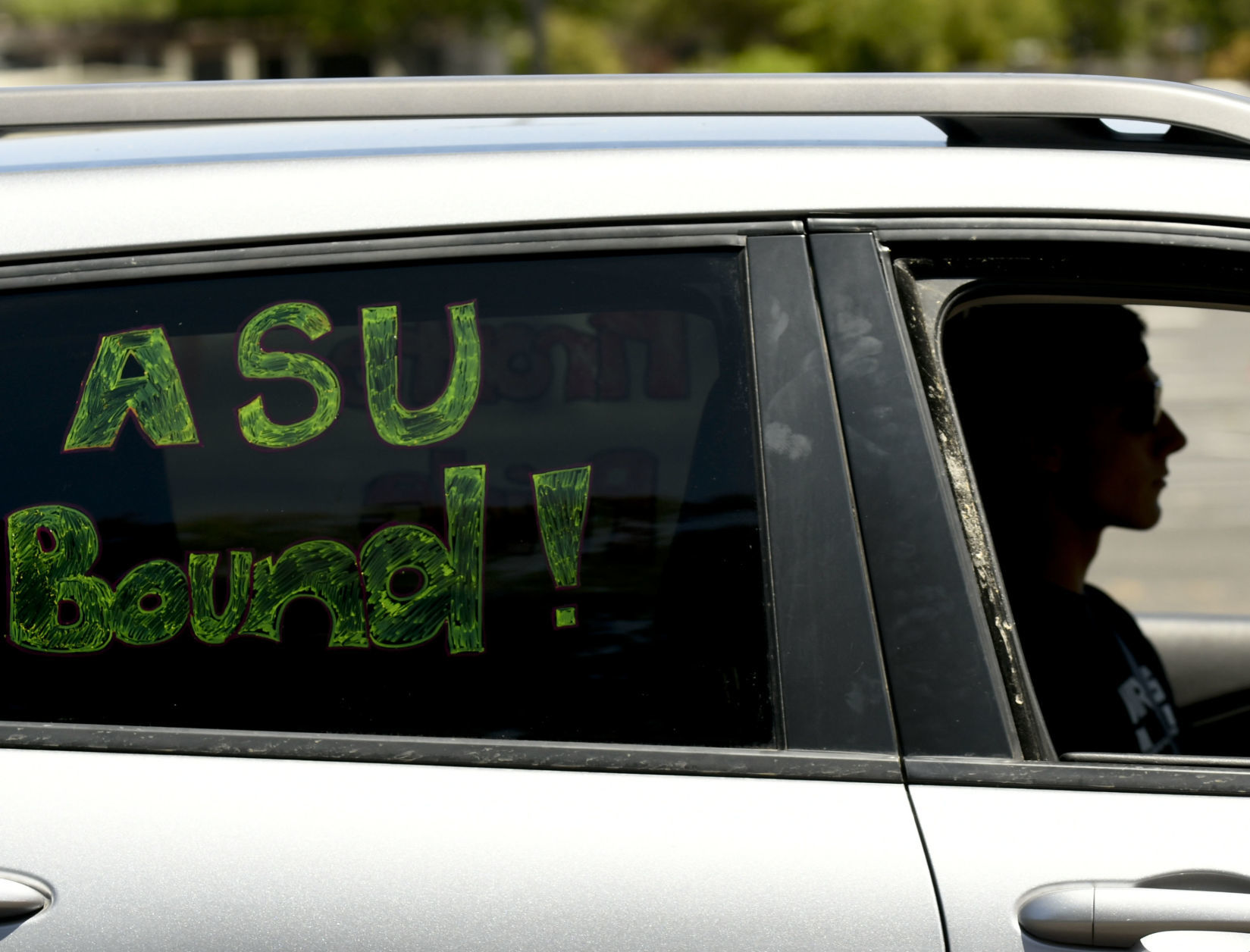 052220 SYVHS seniors 14.jpg